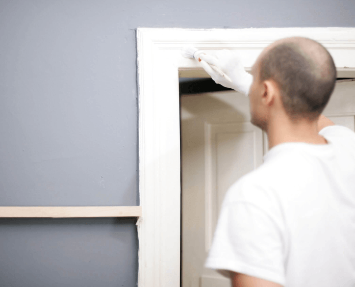 Auch-Tueren-Fenster-und-Boden-betroffen-Das-hilft-gegen-Zigarettengeruch-und-Nikotinbelag-scaled